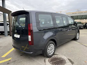 Hyundai Staria Wagon 1.6 GDi HEV Amplia