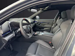 BMW M5 xDrive Touring