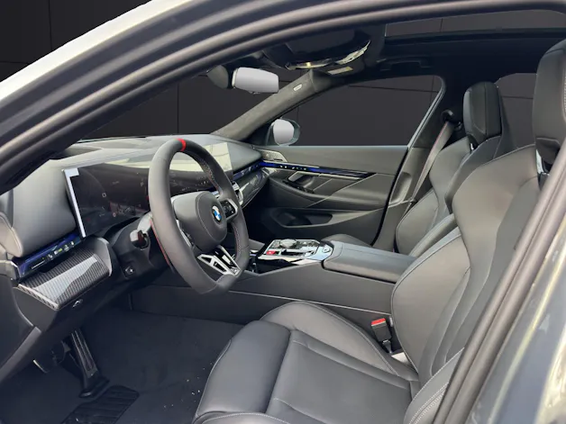 BMW M5 xDrive Touring