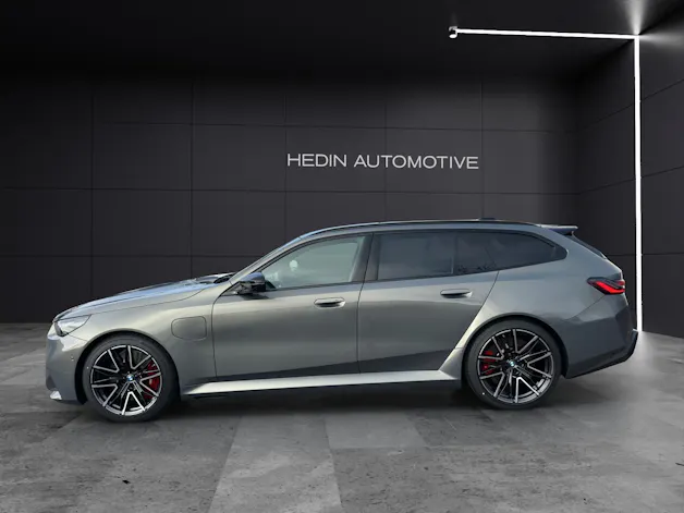 BMW M5 xDrive Touring