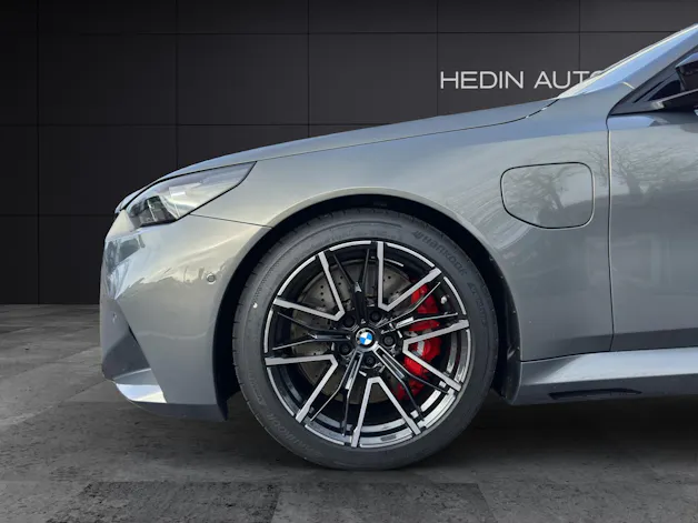BMW M5 xDrive Touring