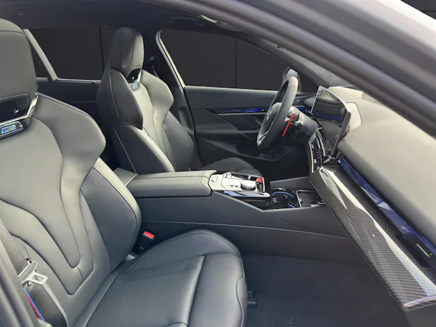 BMW M5 xDrive Touring