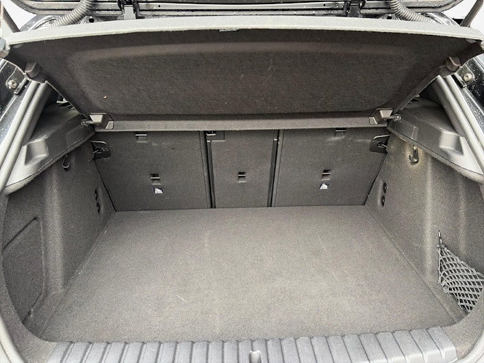 Vehicle image BMW 1 SERIES