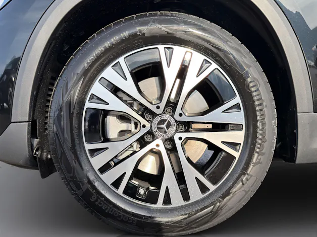 Mercedes-Benz GLA 250 Swiss Star Progressive 4matic