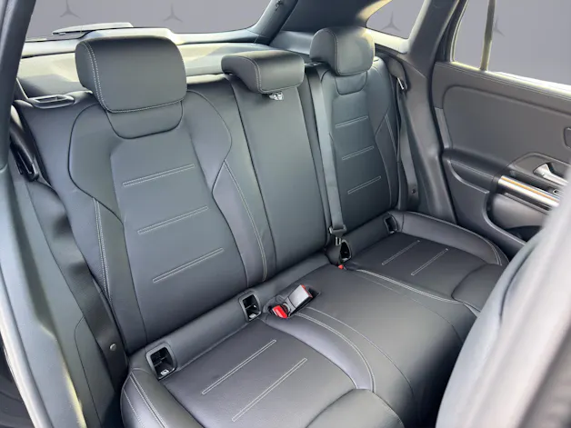 Mercedes-Benz GLA 250 Swiss Star Progressive 4matic