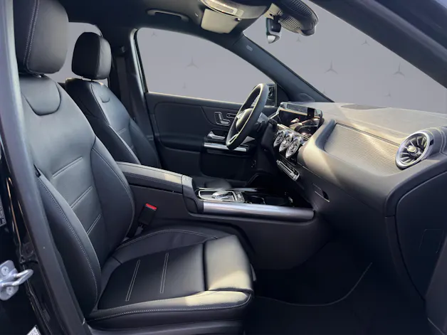 Mercedes-Benz GLA 250 Swiss Star Progressive 4matic
