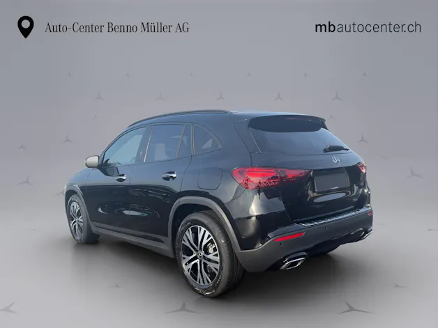 Mercedes-Benz GLA 250 Swiss Star Progressive 4matic