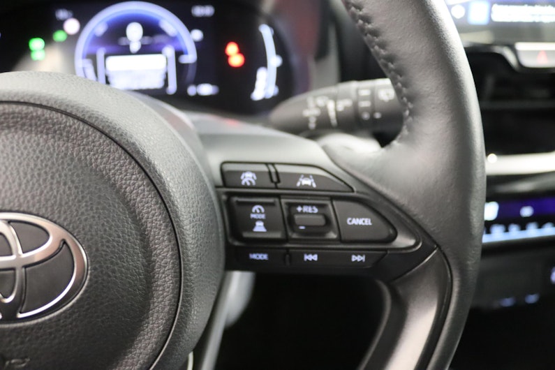 Fahrzeugbild TOYOTA YARIS CROSS