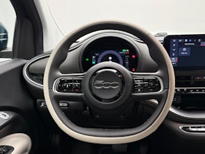 Vehicle image FIAT 500 Cabrio La Prima