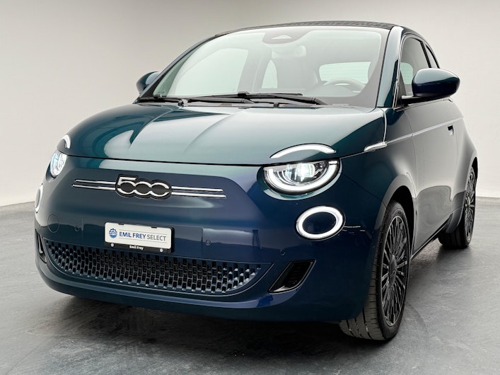Vehicle image FIAT 500