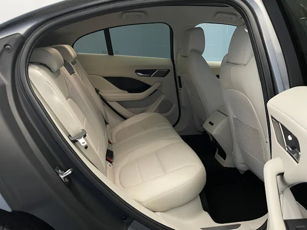 Jaguar I-Pace EV400 SE AWD