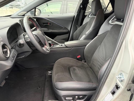 Vehicle image 12 Vehicle image 12