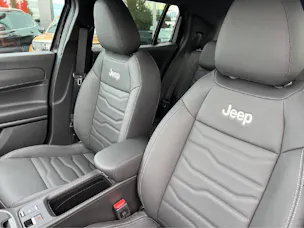 Jeep Avenger 1.2 MHEV Overland 4xe