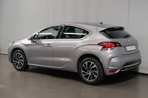Vehicle image DS AUTOMOBILES DS4 Crossback 1.2 PureTech So Chic