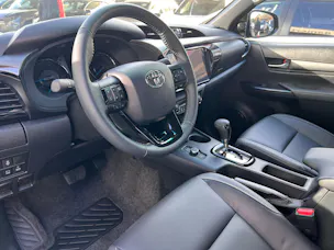 Toyota Hilux Double Cab.-Pick-up 2.8 D-4D MHEV 204 Invincible