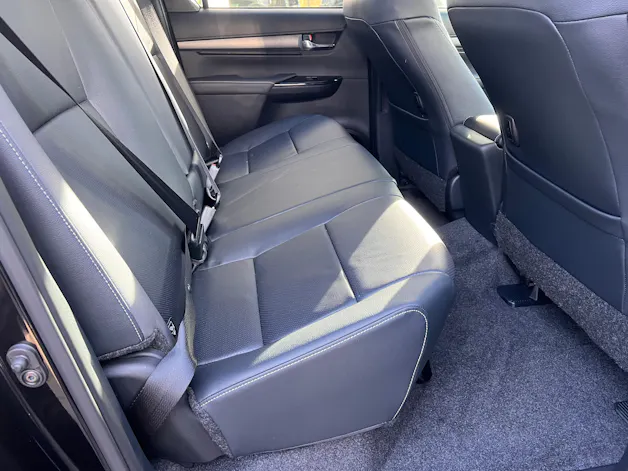 Toyota Hilux Double Cab.-Pick-up 2.8 D-4D MHEV 204 Invincible