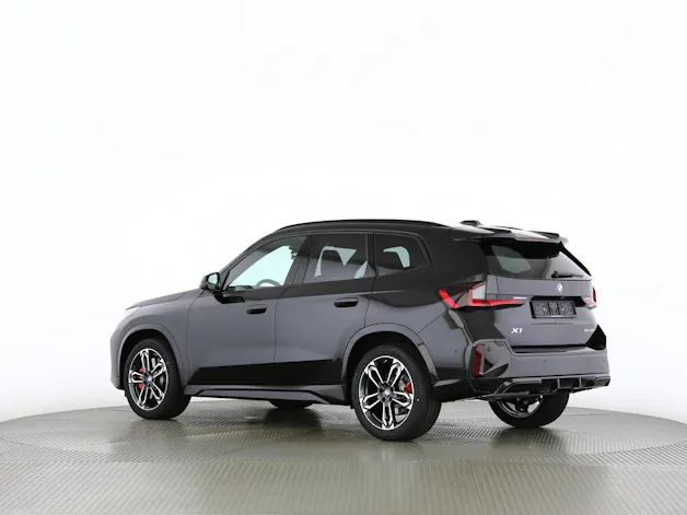 BMW X1 18d sDrive paddles