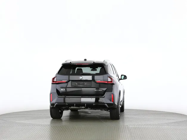 BMW X1 18d sDrive paddles