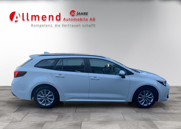 Vehicle image 3 Vehicle image 3