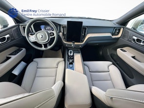 Vehicle image VOLVO XC60 2.0 T6 TE Ultra Bright eAWD