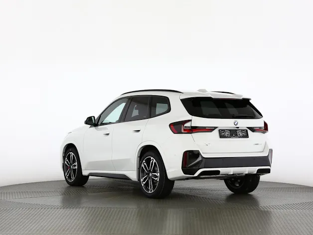 BMW X1 20i sDrive paddles