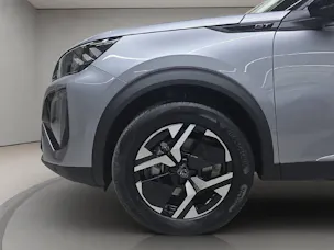 Peugeot 2008 1.2 Hybrid 145 GT