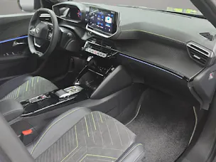 Peugeot 2008 1.2 Hybrid 145 GT