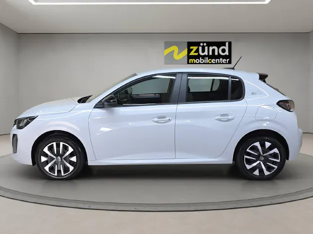 Peugeot E-208 136 Style