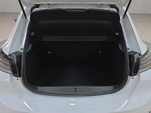 Peugeot E-208 136 Style