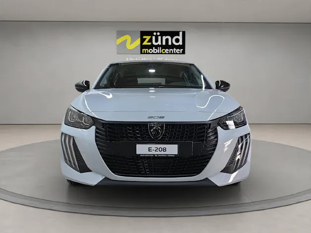 Peugeot E-208 136 Style