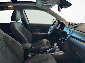 Fahrzeugbild SUZUKI Vitara 1.4 T Sakura Top Hybrid 4x4