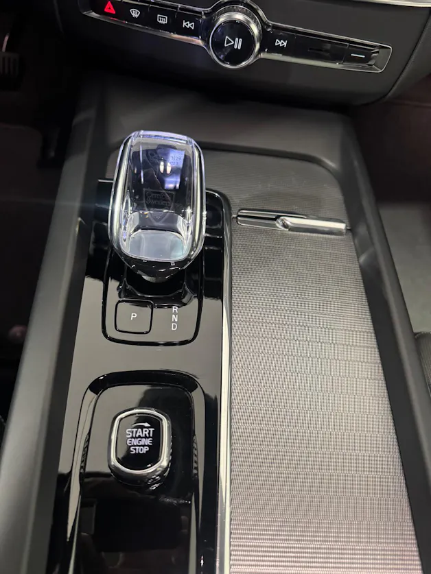 Volvo XC60 2.0 T6 TE Ultimate Dark eAWD