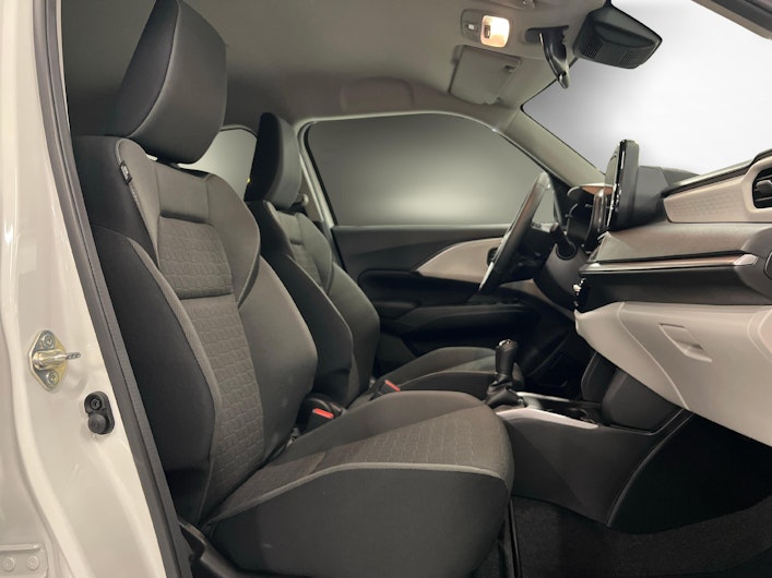 Vehicle image SUZUKI SWIFT