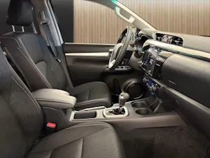 Toyota Hilux Double Cab.-Pick-up 2.4 D-4D 150 Style