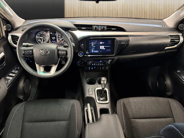 Toyota Hilux Double Cab.-Pick-up 2.4 D-4D 150 Style