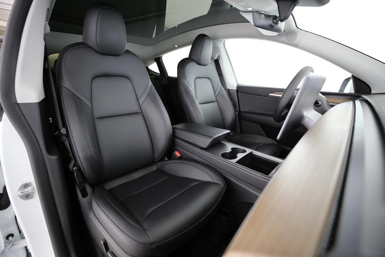 Vehicle image TESLA MODEL Y