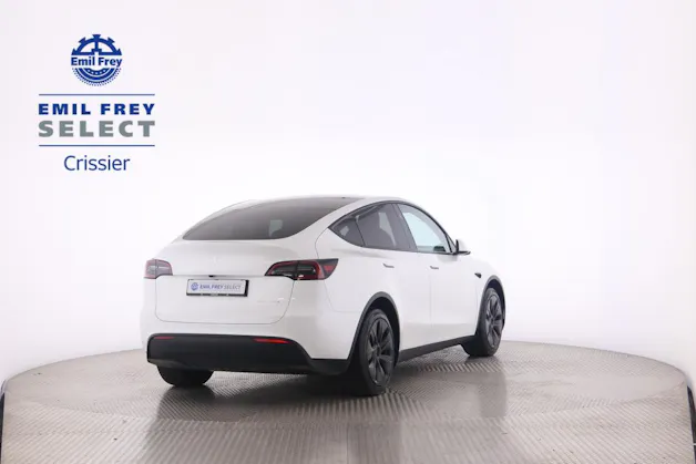 Tesla Model Y Long Range D