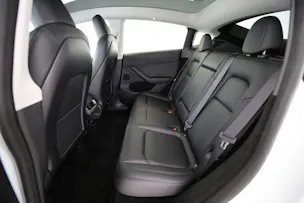 Tesla Model Y Long Range D