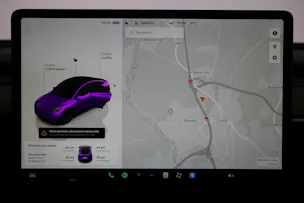 Tesla Model Y Long Range D
