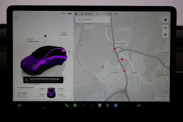 Tesla Model Y Long Range D