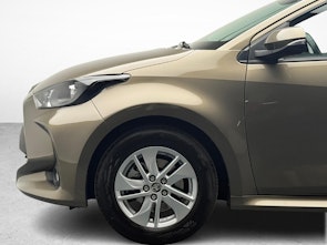 Vehicle image TOYOTA Yaris 1.5 VVT-i HSD Trend