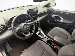 Vehicle image TOYOTA Yaris 1.5 VVT-i HSD Trend