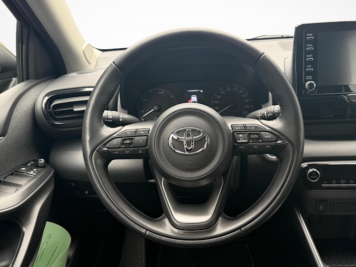 Vehicle image TOYOTA YARIS