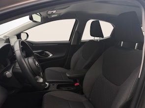 Vehicle image TOYOTA Yaris 1.5 VVT-i HSD Trend