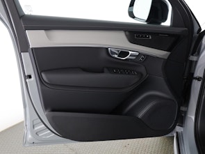 Vehicle image VOLVO XC90 2.0 T8 TE Black Edition eAWD