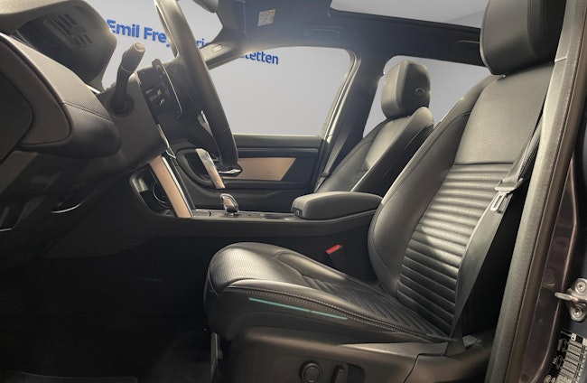 Vehicle image 10 Vehicle image 10