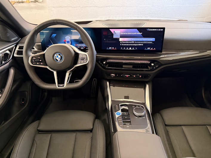 Vehicle image BMW i4