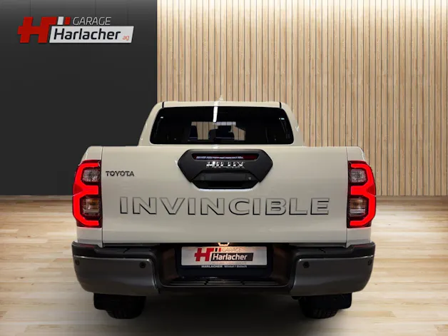 Toyota Hilux Double Cab.-Pick-up 2.8 D-4D MHEV 204 Invincible
