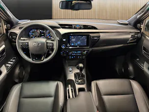 Toyota Hilux Double Cab.-Pick-up 2.8 D-4D MHEV 204 Invincible