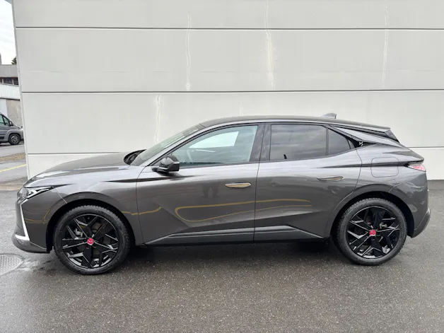 DS Automobiles 4 1.6 E-Tense Performance Line+